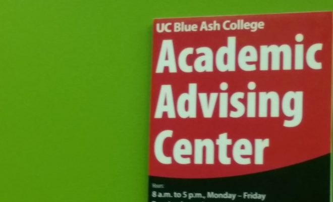 A sign for the Academic Advising Center
